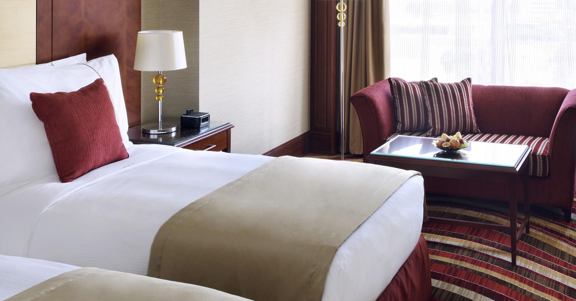 Moevenpick Hotel City Star Djeddah Extérieur photo A guest room at the hotel