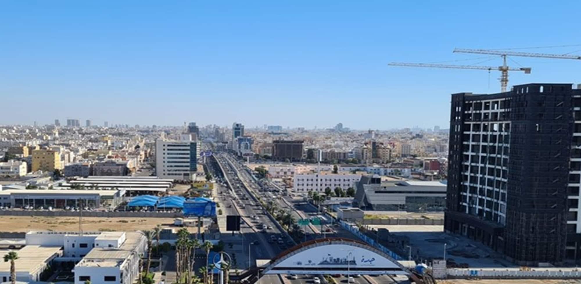 Moevenpick Hotel City Star Djeddah Extérieur photo View of the 101 Freeway in the San Fernando Valley