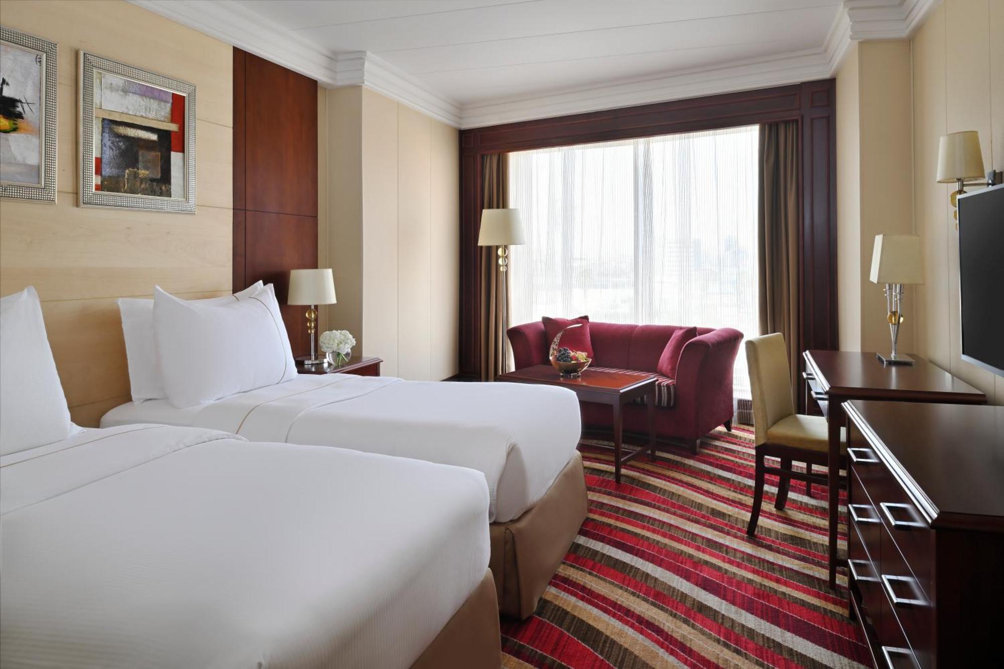 Moevenpick Hotel City Star Djeddah Extérieur photo A room at the hotel